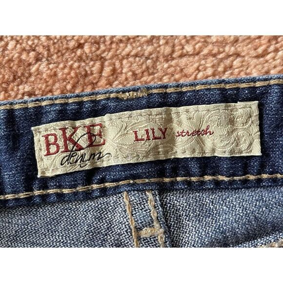 BKE Denim Lily Stretch Crop Jeans Size 28 Blue Mid Rise Flare Capri - Picture 2 of 8